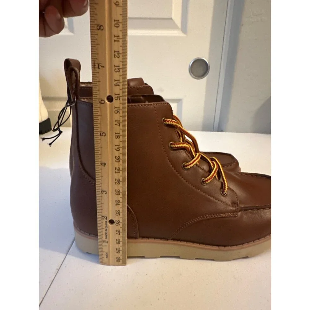 Cat &  Jack Boys Greyson Brown Boots size 5 NWT